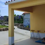 Kyrios Lounge With Use Of Private Pool Bed and breakfast
