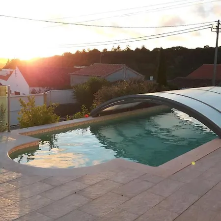 Panzió Kyrios Lounge With Use Of Private Pool Carrascal (Leiria)
