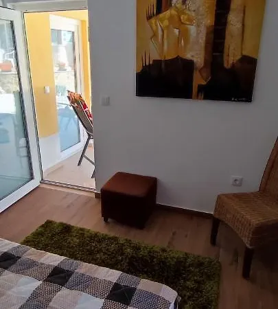 Bed & Breakfast Kyrios Lounge With Use Of Private Pool Carrascal (Leiria)