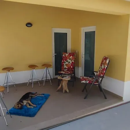Bed & Breakfast Kyrios Lounge With Use Of Private Pool *