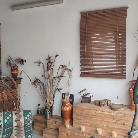 Bed & Breakfast Kyrios Lounge With Use Of Private Pool